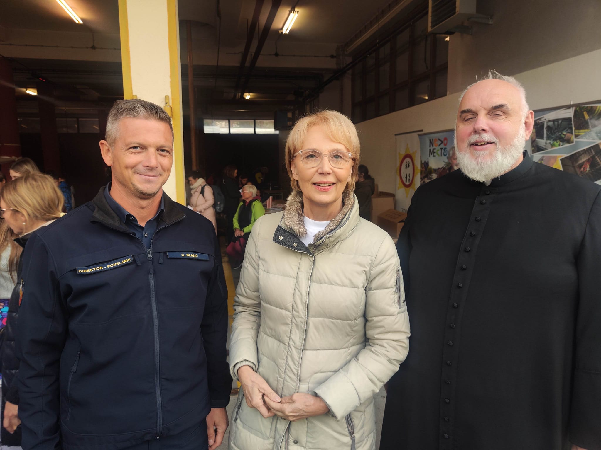 Pet novih gasilskih vozil za GRC Novo mesto, do leta 2028 tudi nov center za zaščito in reševanje